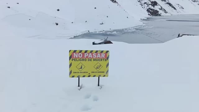 Una avalancha dejó cuatro muertos y varios heridos en Chile