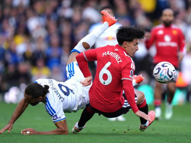 ¿Qué te pasó, Licha? Martínez no salió al segundo tiempo ante el Leeds