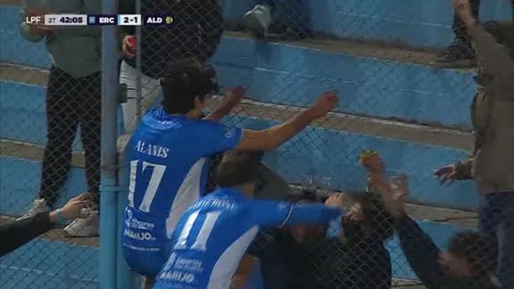 ¡Alanís aprovechó el error de Chicco y le dio el triunfo agónico a Estudiantes de Río Cuarto!