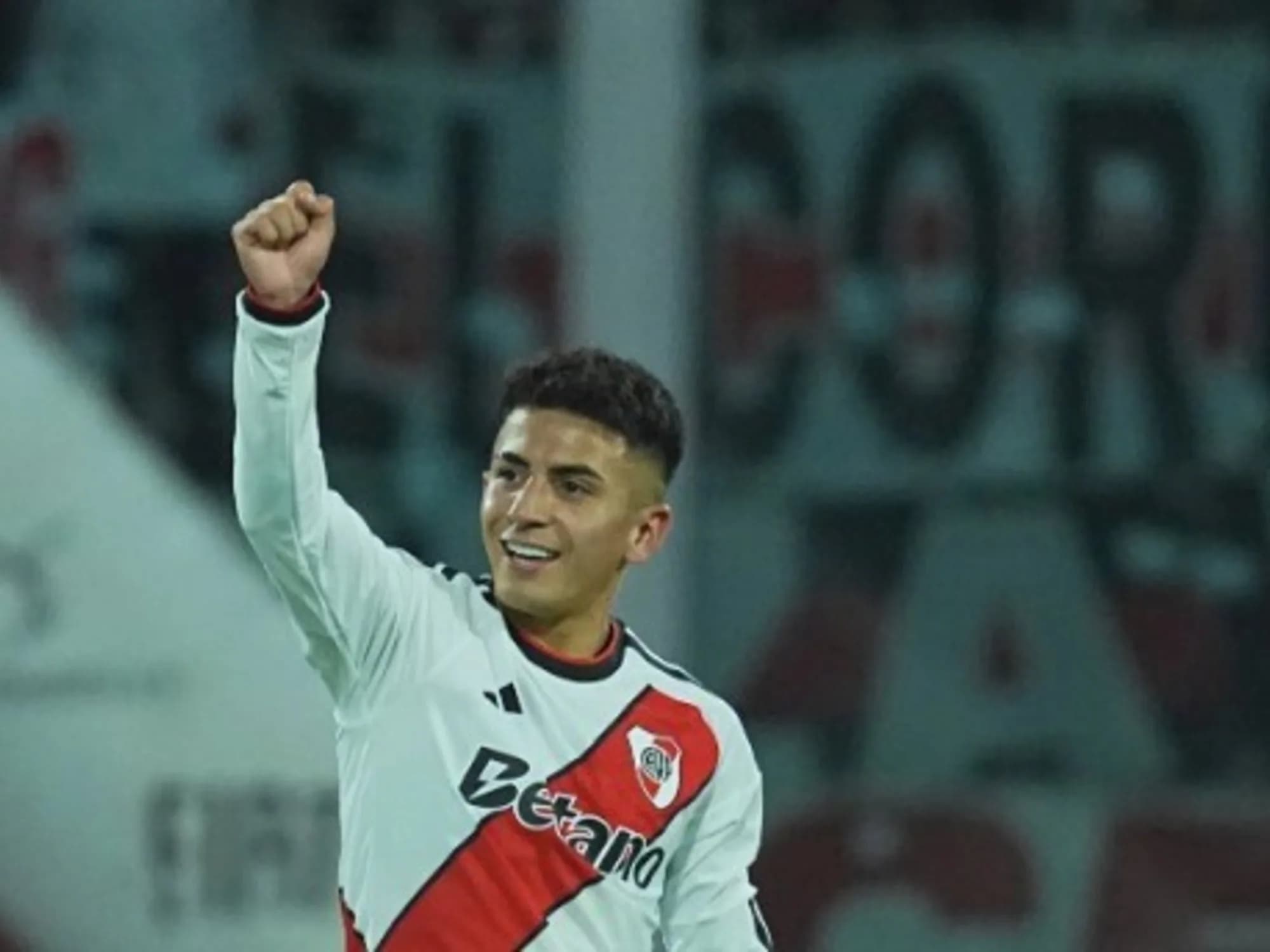 El desahogo del Guayo: Almada y un golazo para cerrar su muy buen partido ante Belgrano