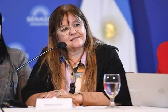 Valenzuela acompañó la reforma de Salud Mental en disidencia