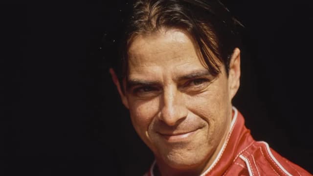 Era una promesa de la F1, un helicóptero le cortó el brazo y terminó en la quiebra - TyC Sports