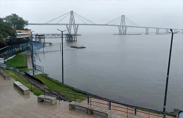 Con 472 evacuados la crecida del Paraná y del Uruguay azota al litoral correntino