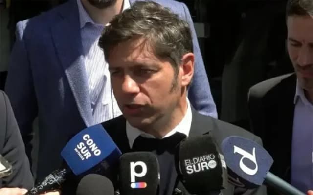 Kicillof cruzó a Milei por la crisis: "Se burló de la gente"