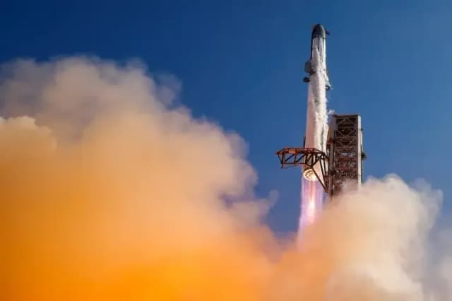 Elon Musk confirmó que evalúa una histórica fusión entre Tesla y SpaceX