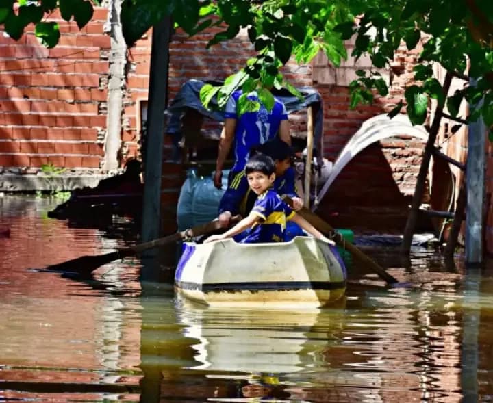 Los desplazados ya son 400 en la ciudad de Corrientes por la creciente