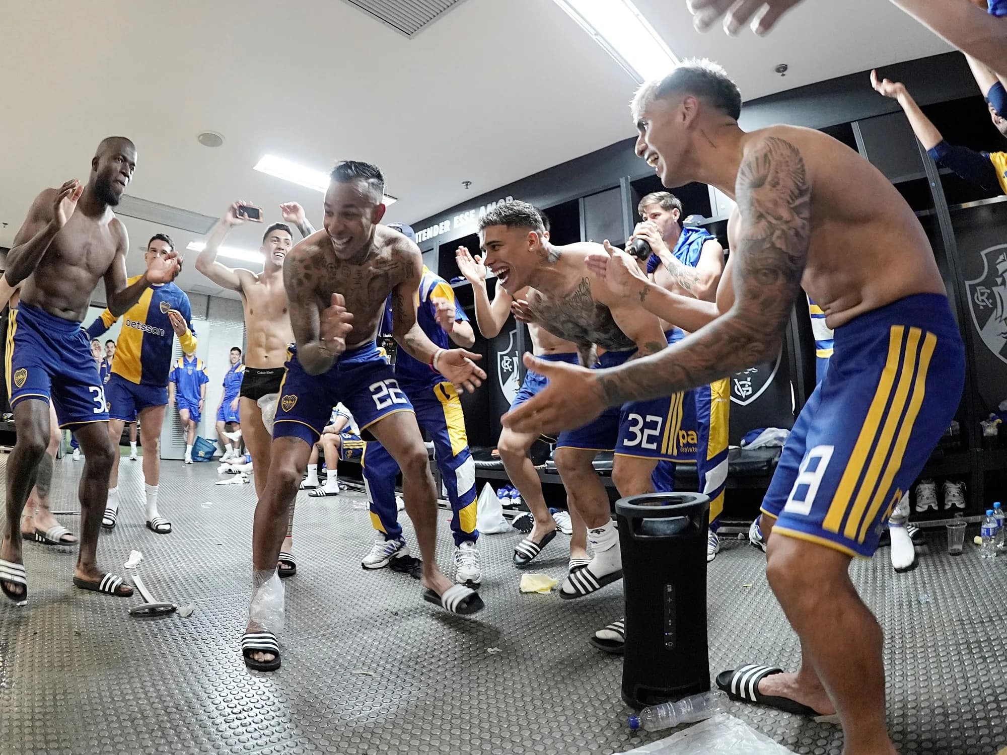 La dedicatoria de los jugadores de Boca "para la gilada" en el vestuario del Maracaná
