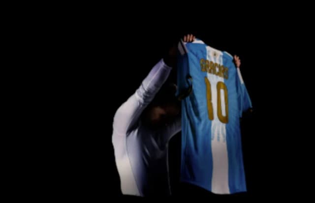 La caída de ventas golpea a la empresa que fabrica las camiseta de River, Boca y la Selección