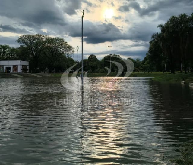 Así está el piletón del Camba Cuá por la crecida e intensas lluvias