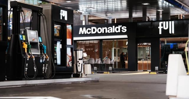 YPF suma a McDonald’s a sus estaciones de servicio: proyecta abrir hasta 100 locales en surtidores de todo el país
