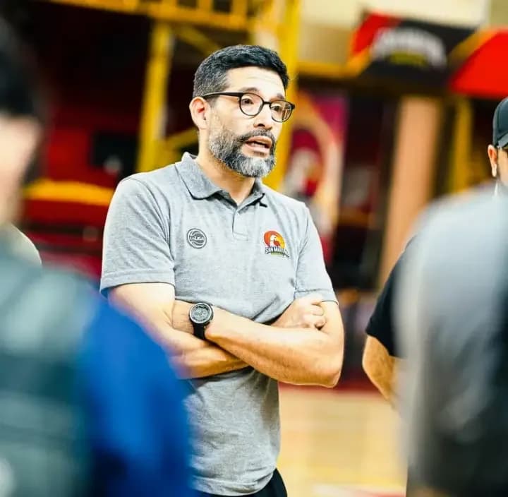 Carlos Miño fue presentado  como nuevo DT de San Martín