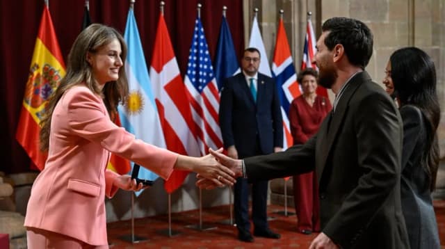 Messi fue recibido por la Princesa de Asturias antes de recibir el premio en España