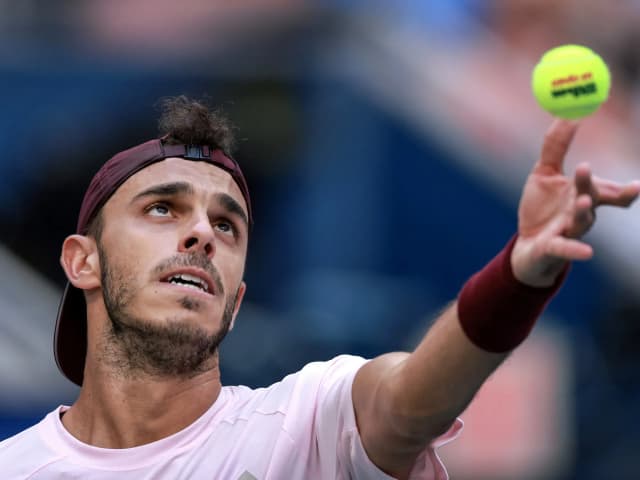 Fran Cerúndolo ganó con autoridad en Bruselas y está en semifinales por cuarta vez en el año
