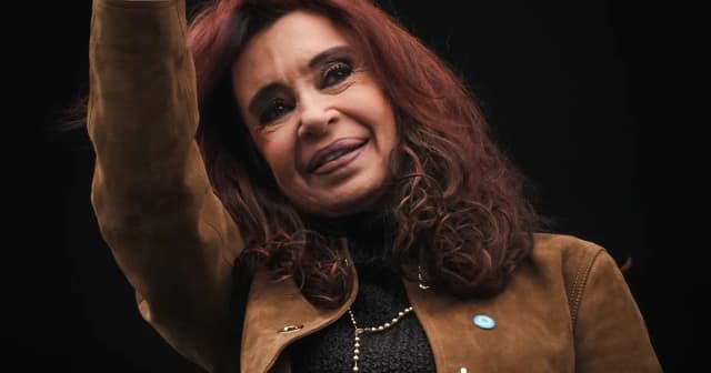 Cristina, pacífica, arrancó la caminata hacia el centro