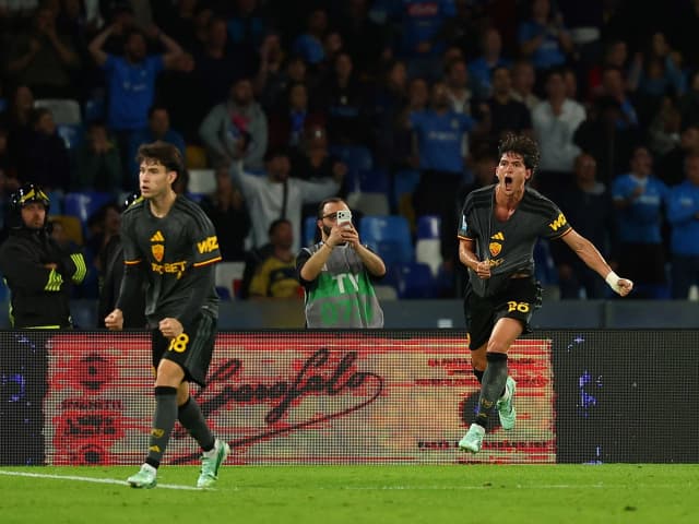 Argentinos al rescate: doblete de Balerdi y gol de Soulé en el increíble 3-3 de la Roma ante Napoli