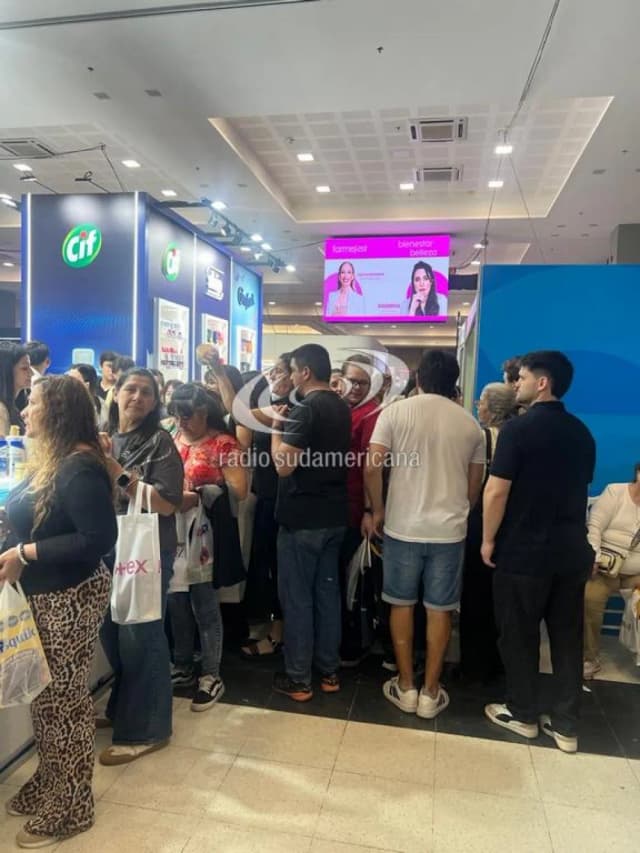 FarmaFest: largas filas para aprovechar los descuentos