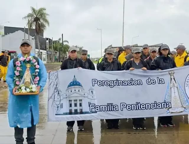 Con un fuerte despliegue de seguridad los penitenciarios arriban a Itatí