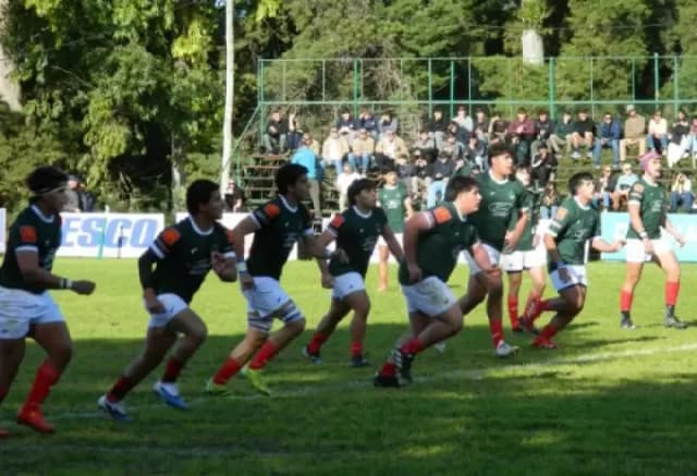 URNE recibe a Austral con el objetivo fijo