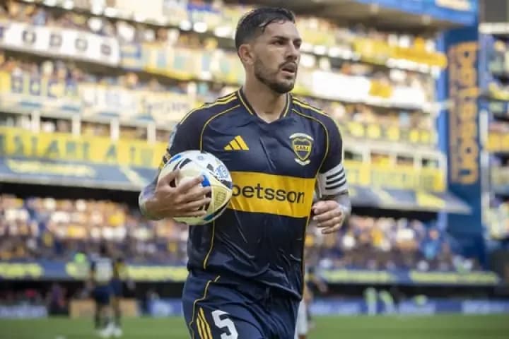 Boca visita a Independiente con titulares, pero Paredes irá al banco