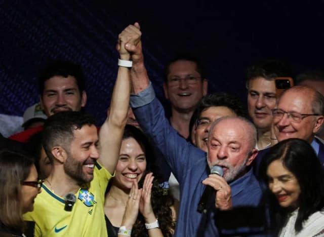 Elecciones en Brasil: La participación subió y las abstenciones bajaron