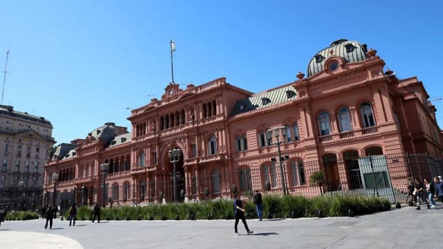 Milei cerró filas con su Gabinete tras la victoria de Lula y ratificó: "No vamos a corrernos ni un milímetro"