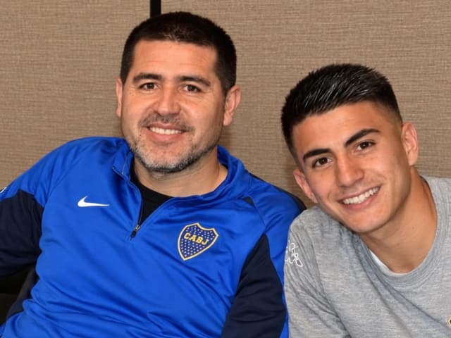 "Manda amigos a la cancha...", la confesión de Riquelme sobre Thiago Almada y la buena onda que le tiró a la estrella de River