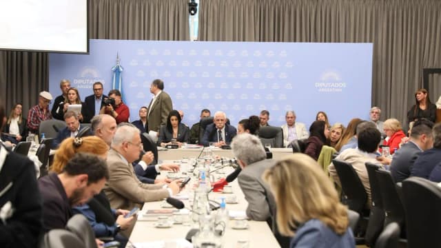 "Defensa de la Soberanía Nacional": el Gobierno avanzó en Diputados con el proyecto de sanciones por Malvinas
