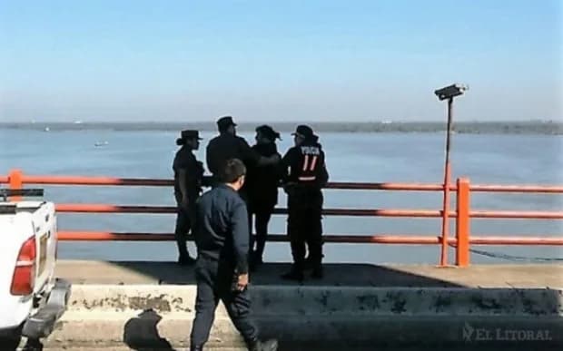 Por la crecida del río Paraná, suspenden un concurso de pesca en el interior de Corrientes