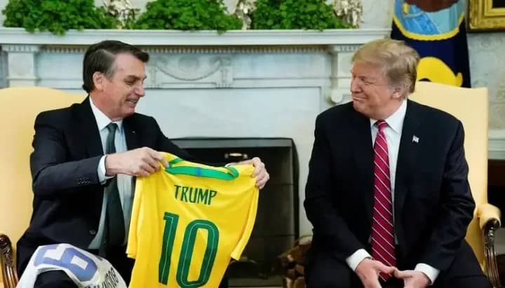 Trump aceptaría a Flavio Bolsonaro en EEUU: "Creo que son buena gente"