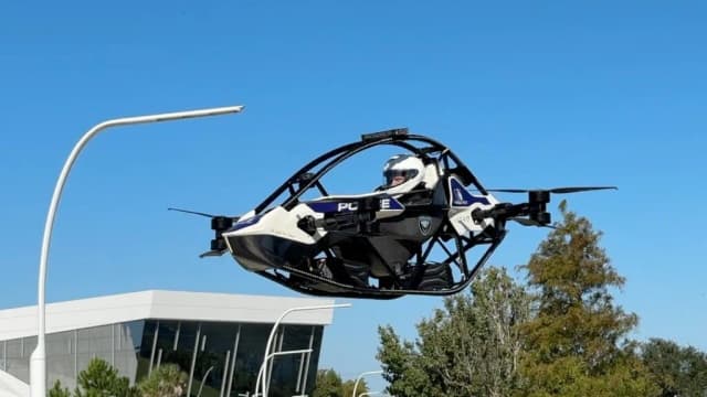 En Florida ya hay policías que patrullan en dron: es monoplaza y alcanza los 101 km/h, pero solo puede volar durante 20 minutos