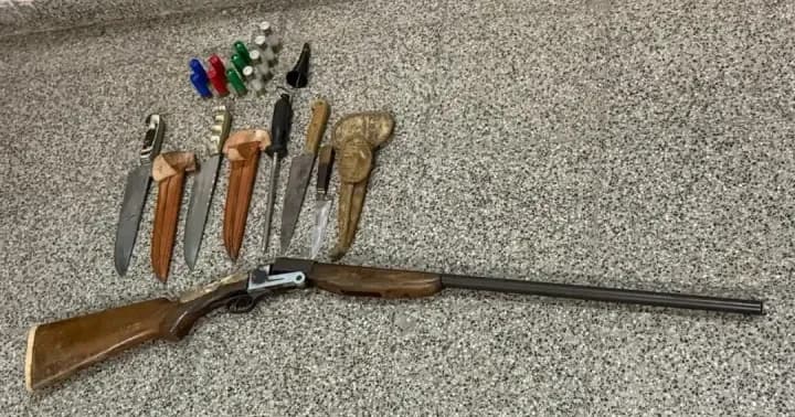 Secuestraron un arma sin documentación durante un control en Empedrado