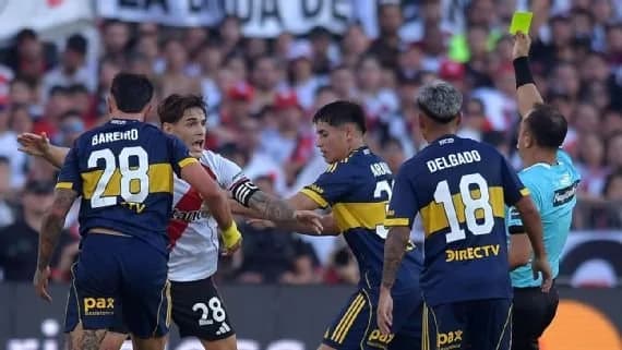 Superclásico: se conoció quién será el árbitro del choque entre Boca y River