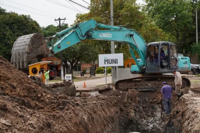 Capital: Polich supervisó obra de 600 metros de nuevos desagües