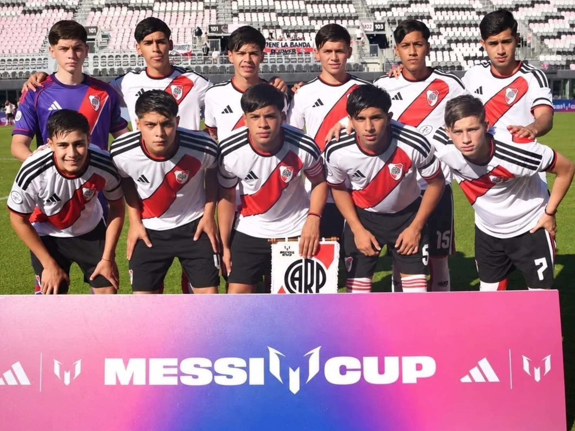 Los pibes de River se lo dieron vuelta a Flamengo y están en semifinales de la Messi Cup