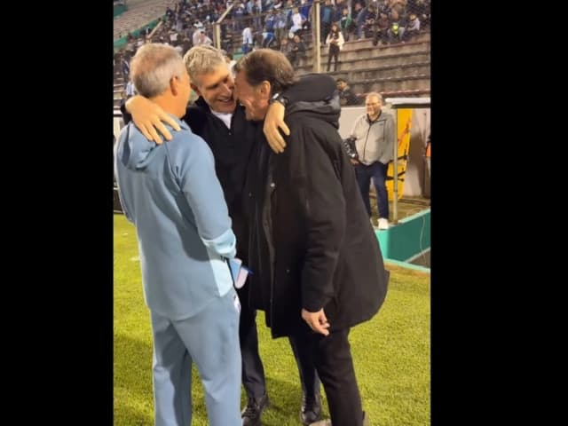 Palermo y Falcioni: del recuerdo en Boca al abrazo en Salta por Copa Argentina