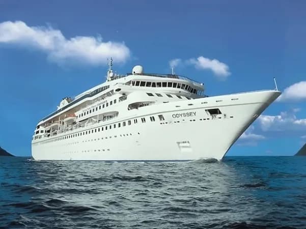 Pasajeros de un crucero de lujo quedaron varados en Camboya por el encarecimiento del combustible