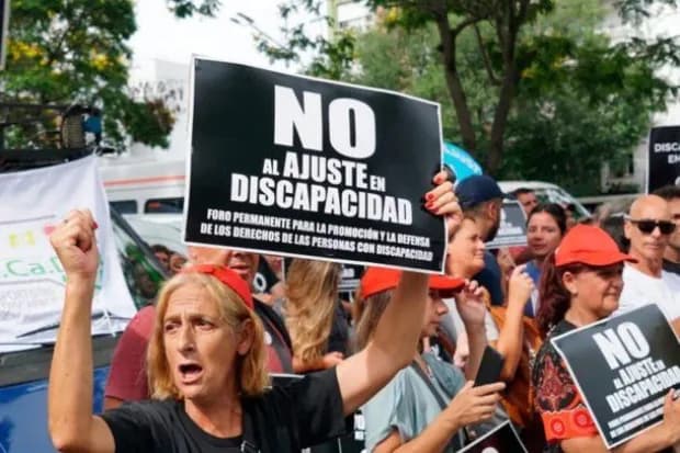 Milei incumple otro fallo judicial y da de baja casi 22 mil pensiones por invalidez