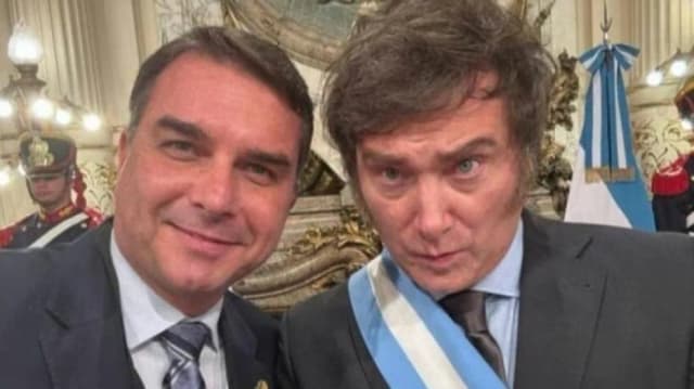 Denuncian a Milei y apuntan a Santiago Caputo por un presunto operativo clandestino