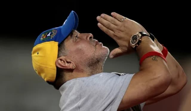 Maradona cumple 66: perdón, Diego, todavía no aprendimos a hablar de vos en pasado
