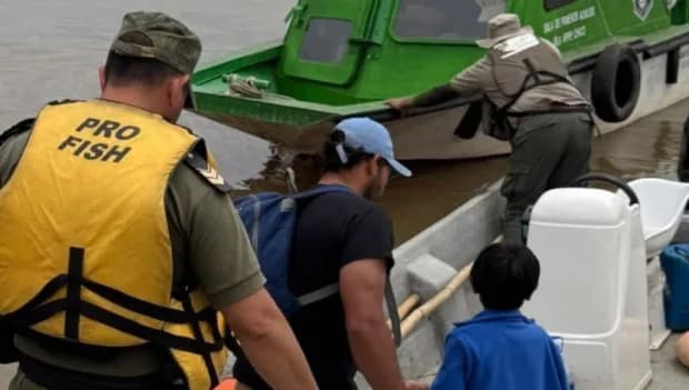 Corrientes: desde Isla Apipé, trasladaron a un menor que sufrió una seria lesión en uno de sus brazos