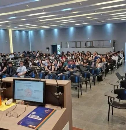 Analizaron qué factores influyen en el rendimiento académico de los estudiantes de Medicina de la UNNE