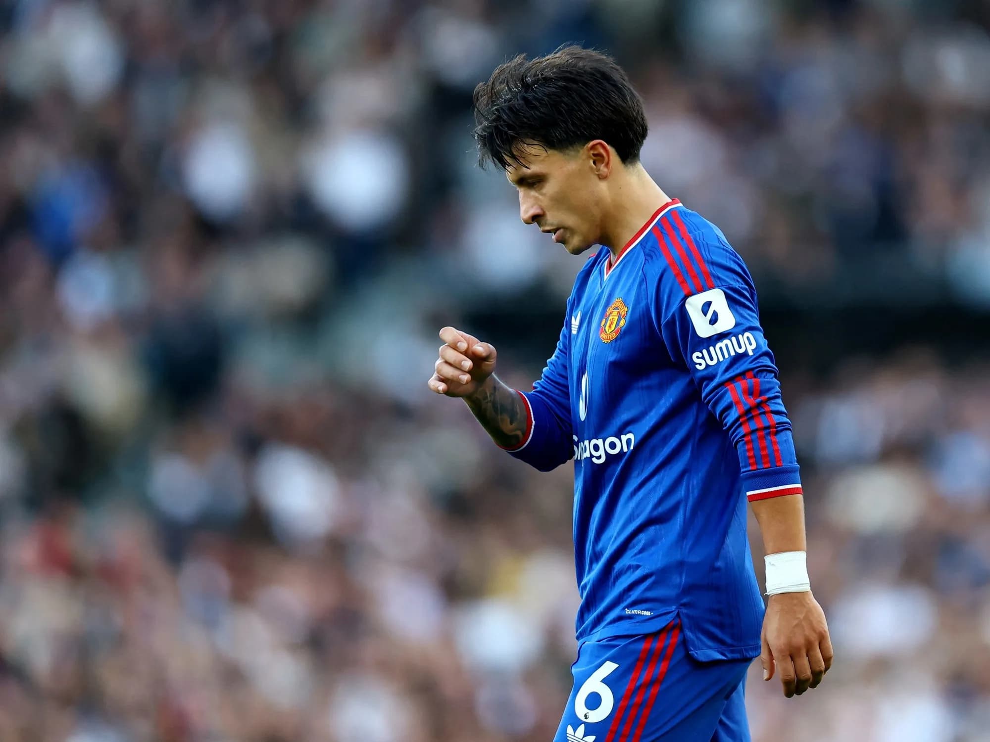 Lisandro Martínez está en el radar del Barcelona