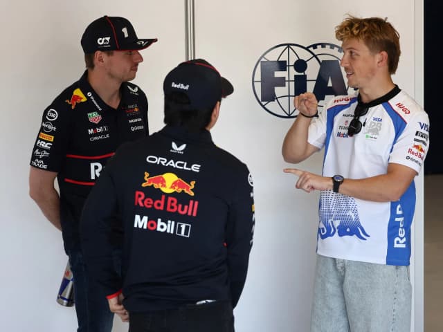 Verstappen y Lawson pagarán en la parrilla del GP de México su choque en la práctica