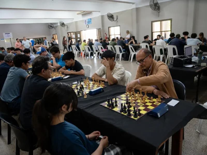 Más de 100 jugadores compitieron en la Copa 103° Aniversario del Regatas