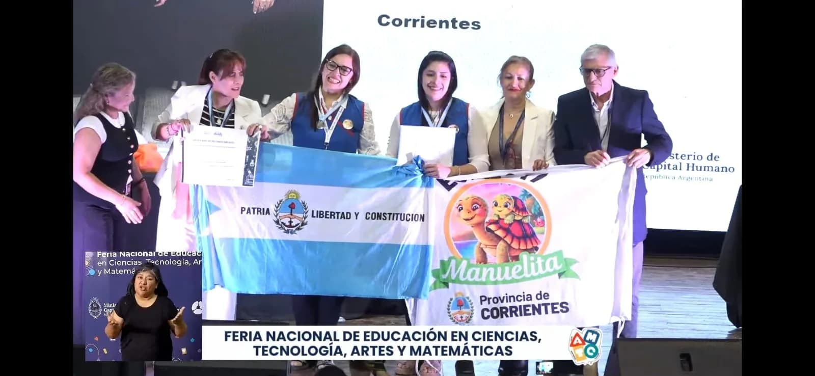 Pintaron los atardeceres de Corrientes y se llevaron un premio nacional