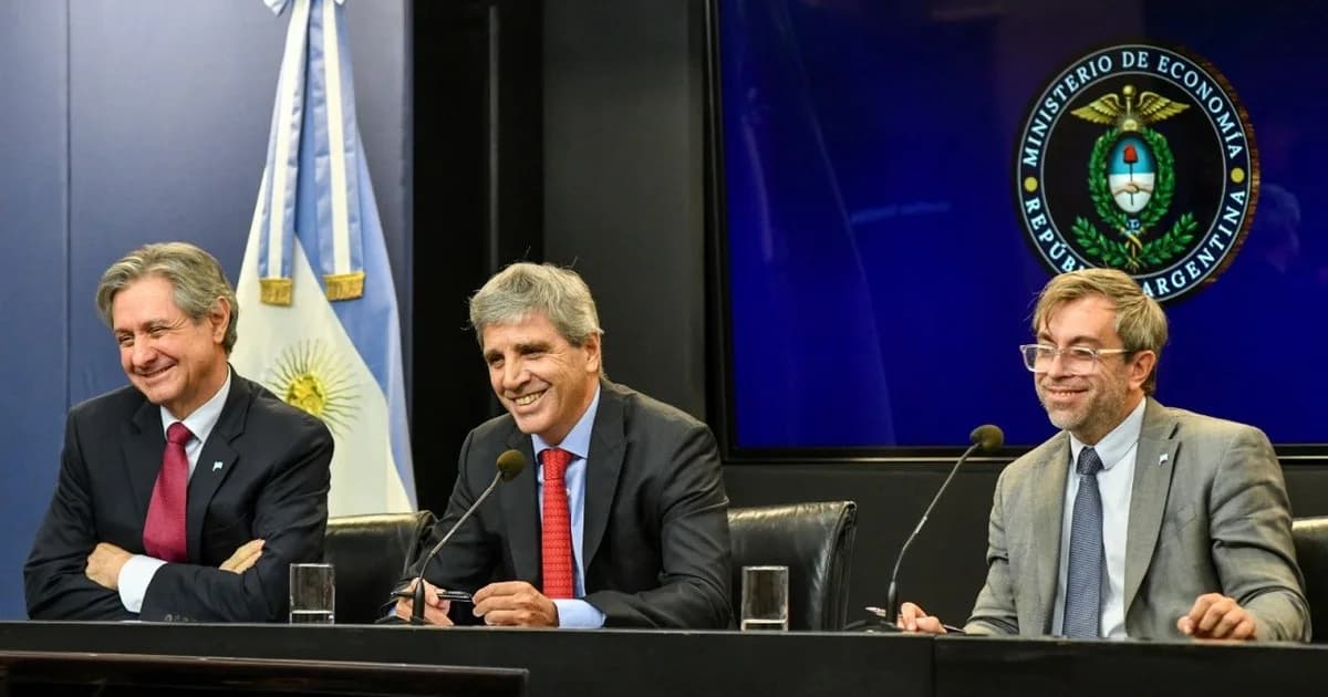 La letra chica del plan financiero: Caputo le comprará casi US$ 5.000 millones al BCRA para pagar la deuda