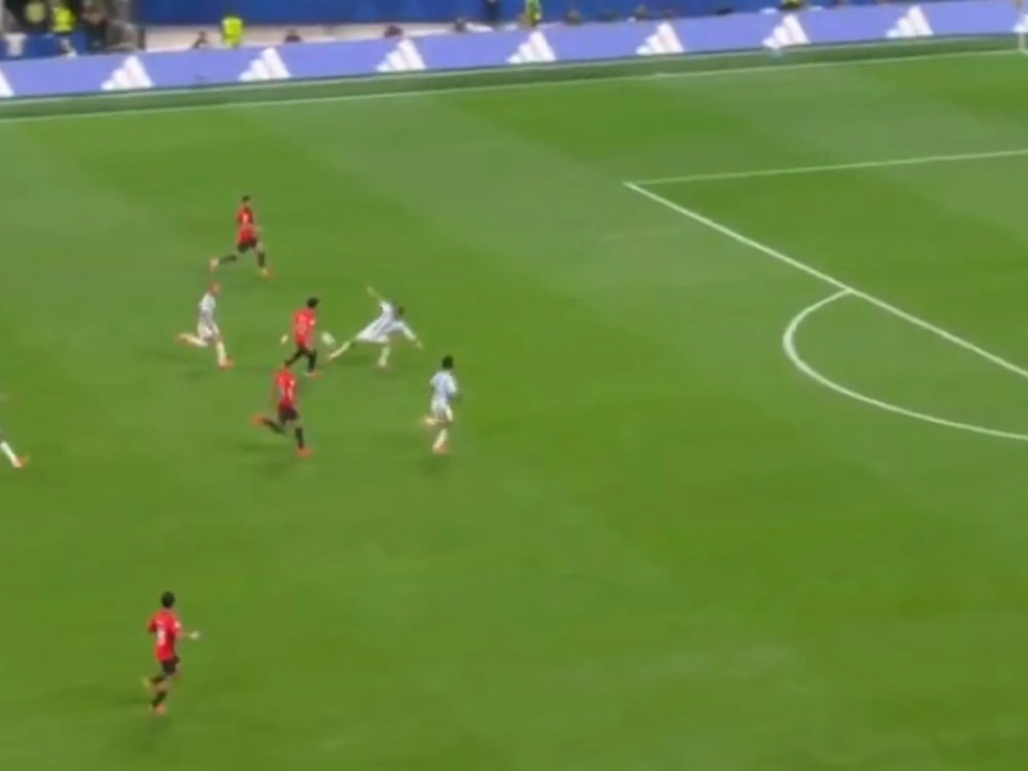 Video: el quite milagroso de Paredes que salvó a Argentina antes del 3-2