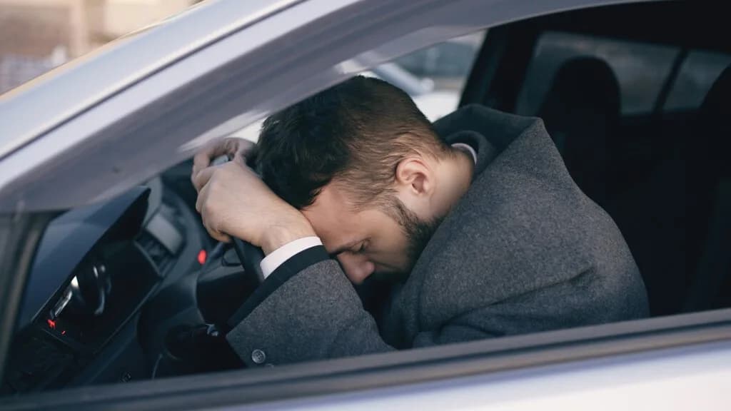 La cámara que te mira mientras conduces ya es obligatoria en coches nuevos. Y nadie te garantiza qué pasa con esos datos