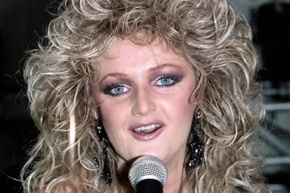 Murió Bonnie Tyler, cantante que lideró los rankings con Eclipse total del corazón