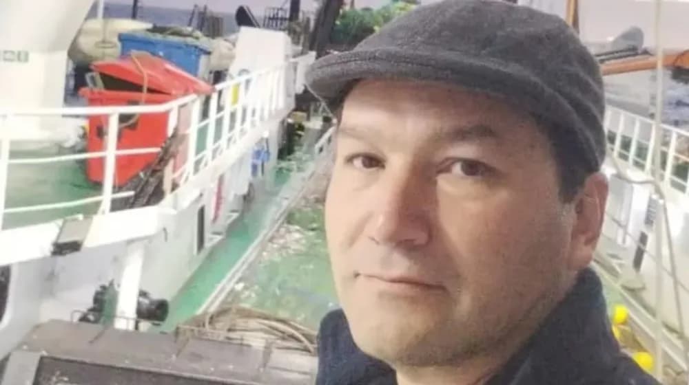 Lo dejaron como un trapo viejo, dijo la esposa del marinero desaparecido